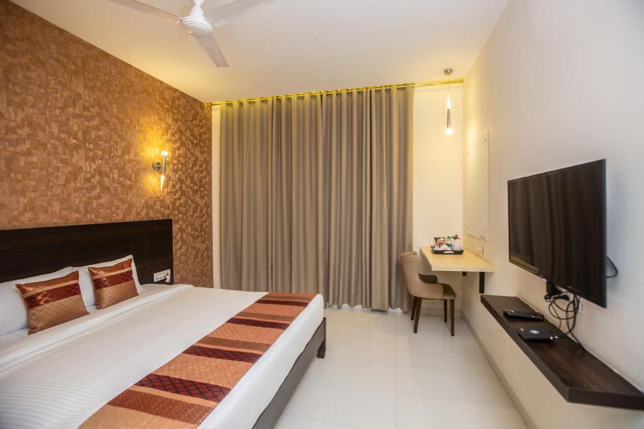 Hotel Singh'S By Wb Inn, Vashi, Navi Mumbai Kültér fotó