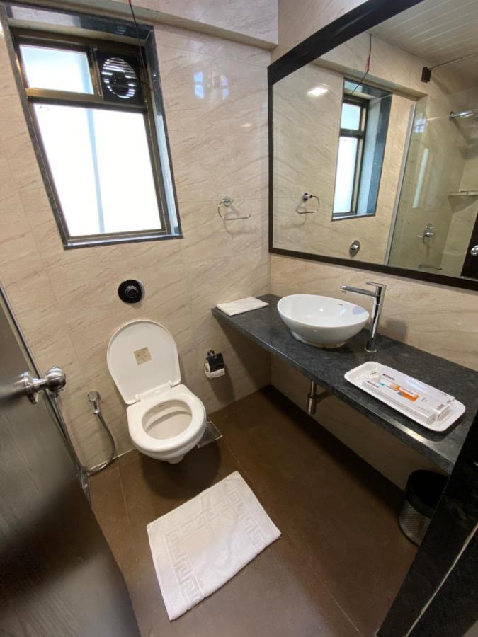 Hotel Singh'S By Wb Inn, Vashi, Navi Mumbai Kültér fotó