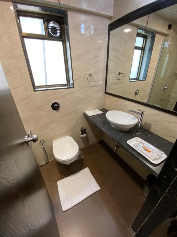 Hotel Singh'S By Wb Inn, Vashi, Navi Mumbai Kültér fotó